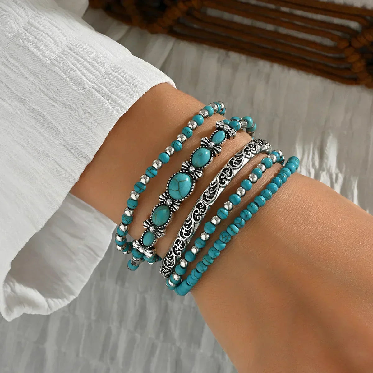 Maelia - Elegante pulsera de varias vueltas en turquesa