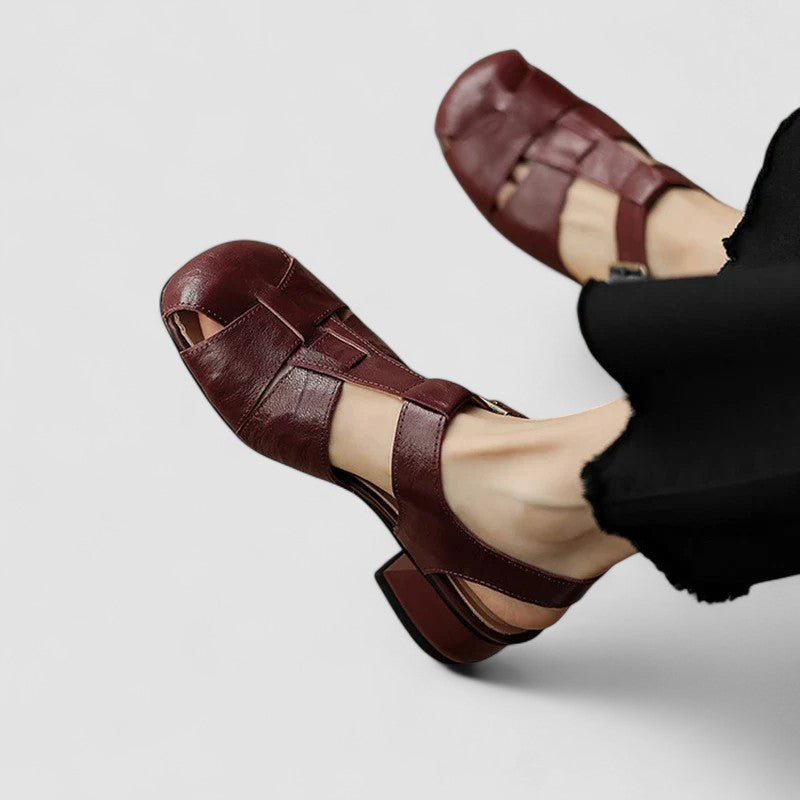 SANDRINE | ZAPATOS MERCEDITAS CALADOS CON TACÓN