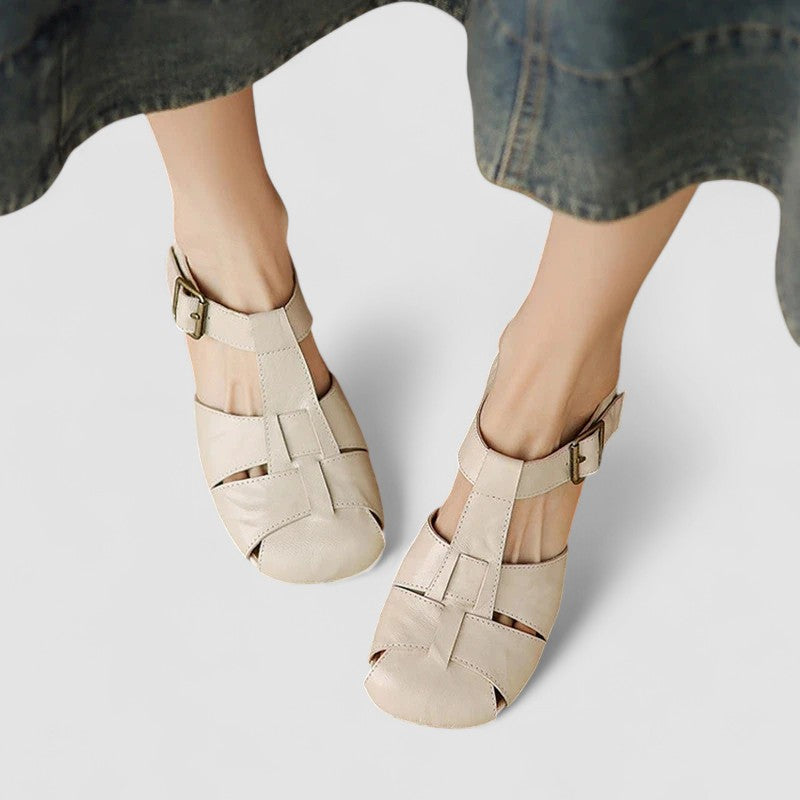 SANDRINE | ZAPATOS MERCEDITAS CALADOS CON TACÓN