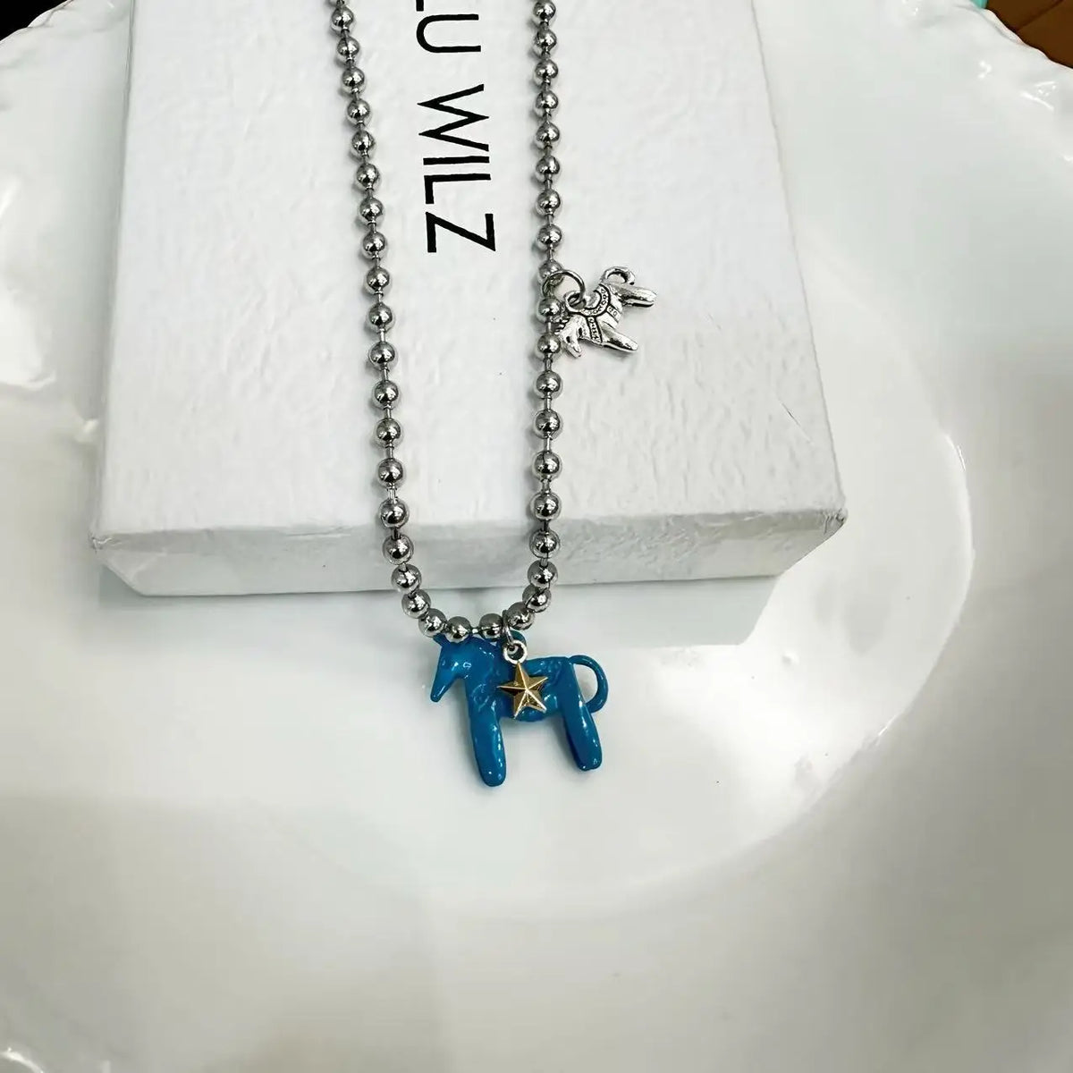 Aitana | Collar con Caballo Esmaltado