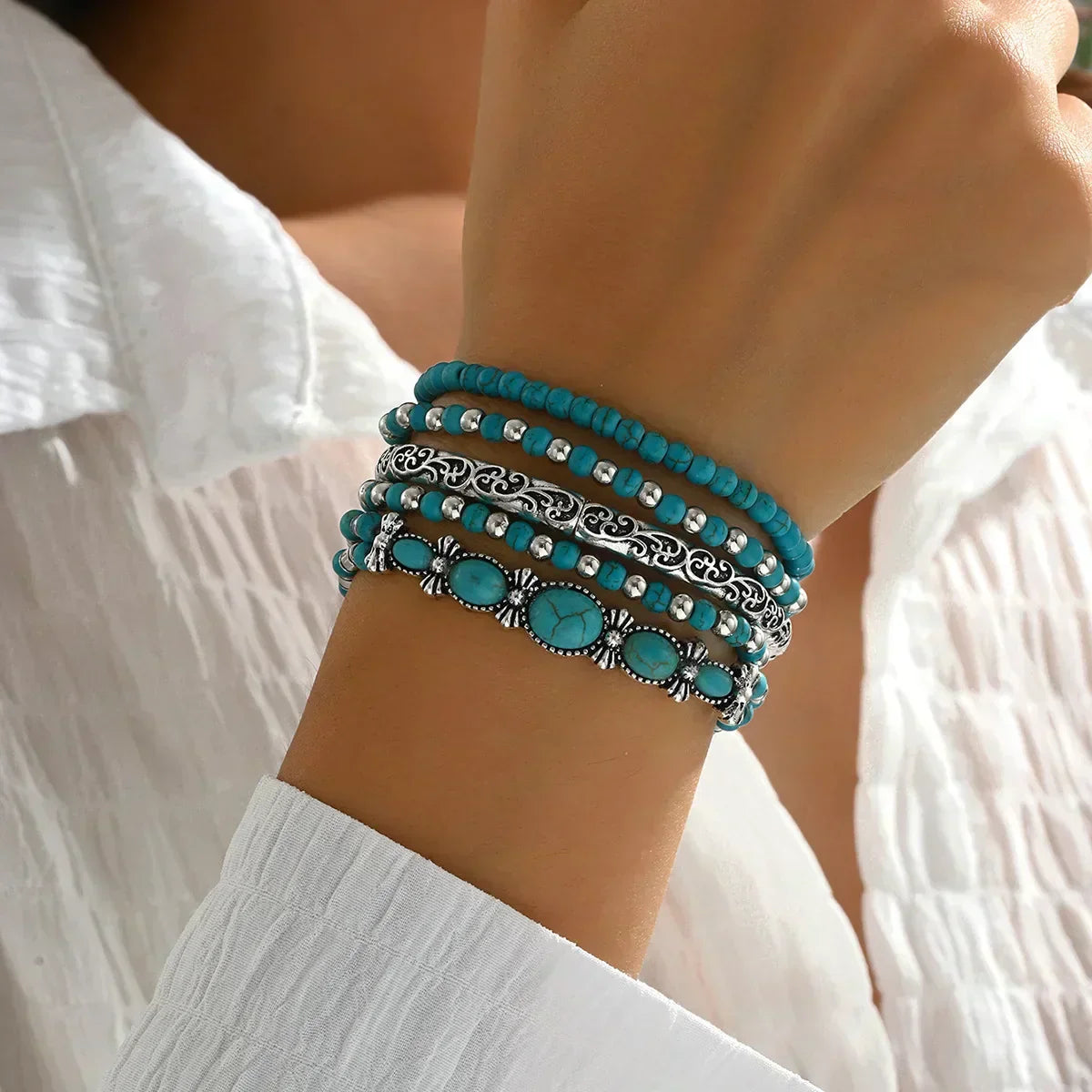 Maelia - Elegante pulsera de varias vueltas en turquesa