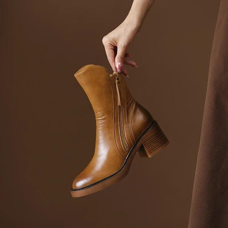CLARA | BOTINES RETRO CON TACÓN ANCHO Y CREMALLERA