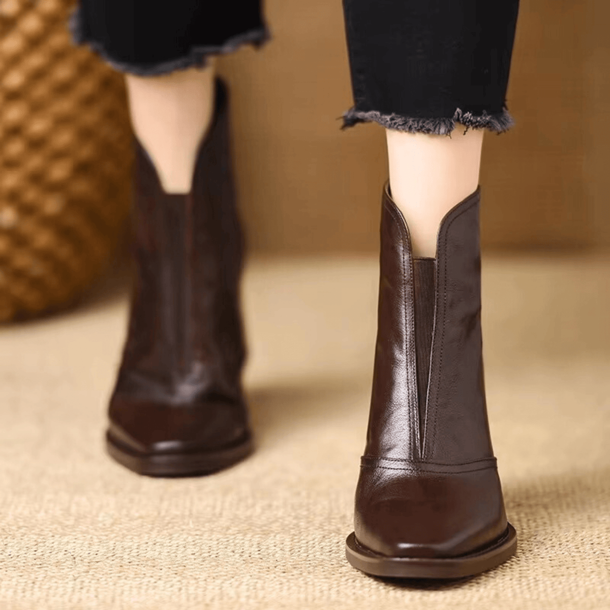 Norina | Botines de piel con tacón medio